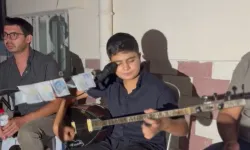 Müzisyen baba ve çocukları, Kayseri düğünlerinde müzik şöleni sunuyor