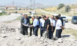 Başkan Büyükkılıç, Erkilet’te kazısız altyapı çalışmalarını inceledi