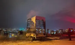 Niğde'de park halindeki kamyonette yangın çıktı