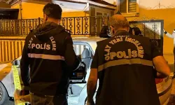 Kayseri'de Husumetli oldukları kişinin otomobilini kurşunladılar