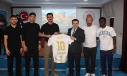 Kayserispor’dan anlamlı ziyaret! Futbolcular çocuklarla bir araya geldi