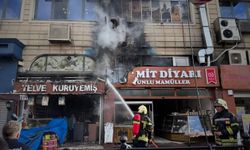 Kayseri’de işyerinde yangın! Alevler yandaki dükkâna da sıçradı