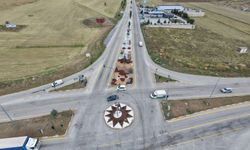 Develi’de Tekir Yolu Kavşağı’nda çalışmalar sürüyor