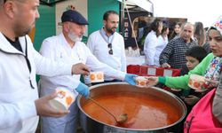 Çolakbayrakdar Gastronomi Günleri’nde Gömeç Fasulyesi ikram etti