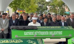 Abdullah Gül’ün amcası Kayseri’de son yolculuğuna uğurlandı