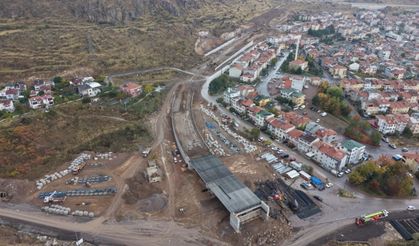 Kayseri’de yeni kavşak hızla yükseliyor! Büyükkılıç’tan erken bitiş müjdesi