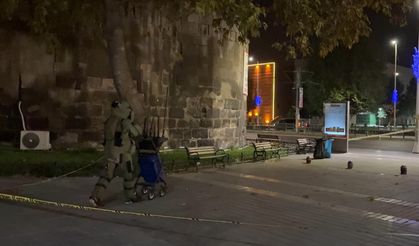 Kayseri’de şüpheli çanta paniği! Fünye ile patlatıldı