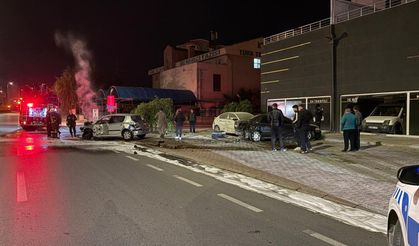 Kayseri’de zincirleme kaza! Otomobil alev aldı, araç dükkâna girdi