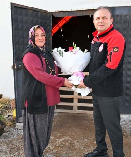 Tarlada ve ahırda emek veren kadınlara anlamlı kutlama