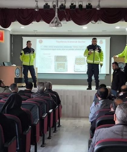 Tomarza’da okul servisi şoförlerine güvenlik eğitimi