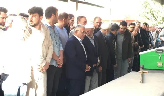 AK Parti İlçe Başkan Yardımcısı son yolculuğuna uğurlandı