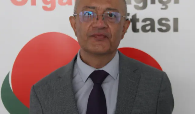 Annesinin böbreği sayesinde hayata tutundu