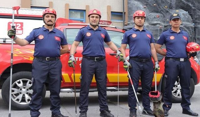 Yılan kurtarma timi görev başında 