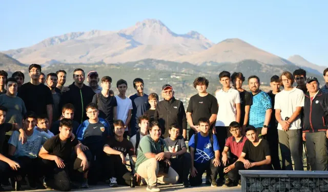 Büyükkılıç sabah sporunda gençlerle buluştu 