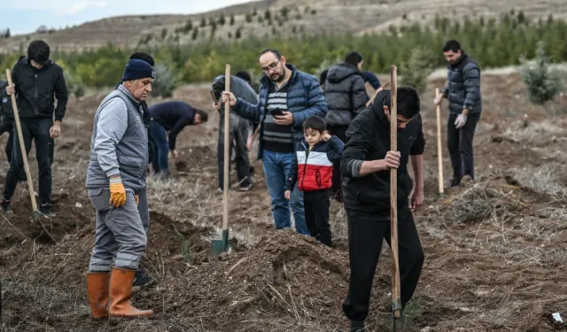 TUSAŞ şehidi Ekici anısına 500 fidan toprakla buluşturuldu