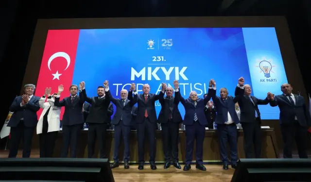 Kayseri siyasetinde dengeleri değiştirecek hamle! İki belediye başkanı AK Parti'ye geçti