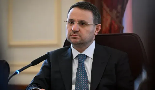 Çetelere okul açılışında büyük darbe! Bakan Gürlek rakamı duyurdu