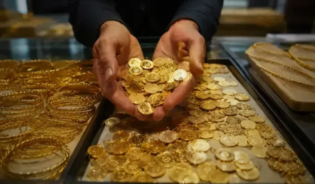 Altın yatırımcısını şaşkına çeviren düşüş! Zirveden bugüne kayıp dudak uçuklattı