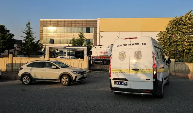 Fabrika Önünde Hayatını Kaybetti