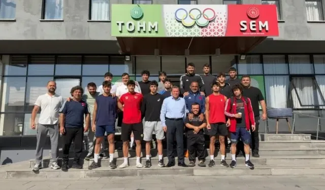 Keçiören Güreş Takımı’na Kayseri’de başarı dileği
