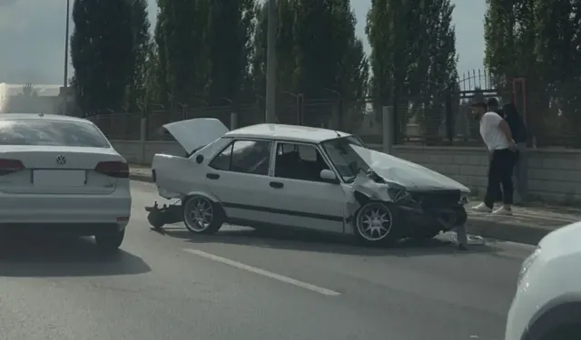 Kayseri’de 4 aracın karıştığı trafik kazası!