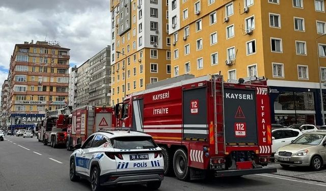 Kayseri’de iş yerinde korkutan yangın! Ekipler alarma geçti