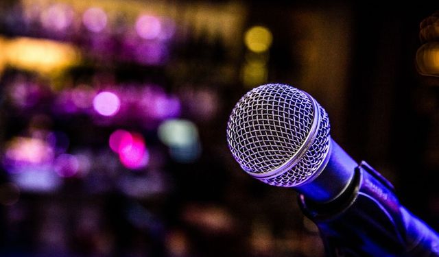 Kayseri’de cuma akşamı eğlence var! Karaoke gecesi ücretsiz olacak