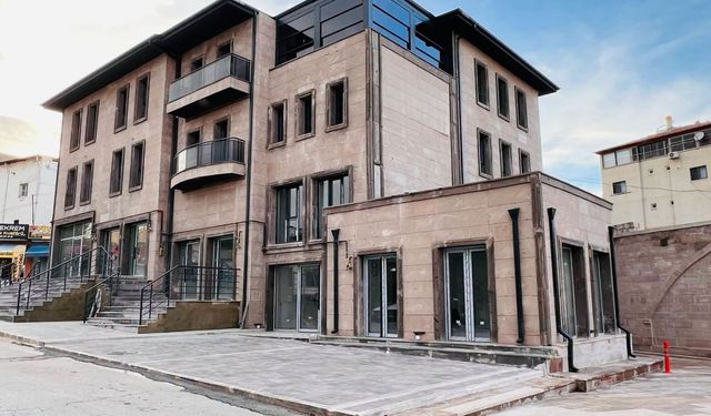 Kayseri’de yeni belediye binası açılıyor! Hulusi Akar da törene katılacak