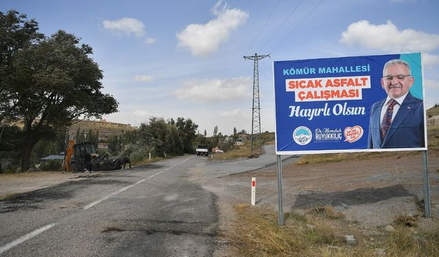 Tomarza’da asfalt çalışması tamamlandı, parke ihalesi yapıldı