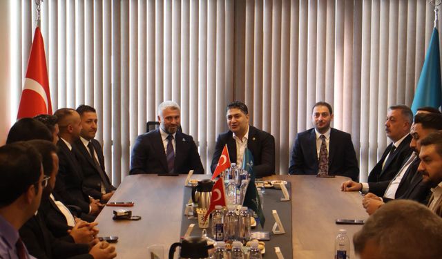 MHP’li İsmail Özdemir’den Ahiler İş İnsanları Derneği’ne ziyaret