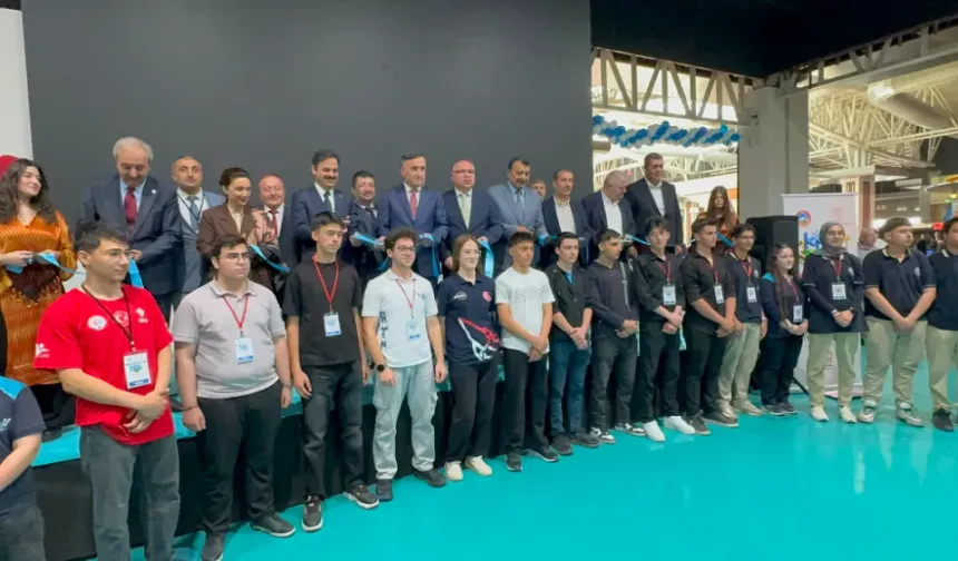 Kayseri'de öğrencilerin bir yıllık emeği fuarda görücüye çıktı