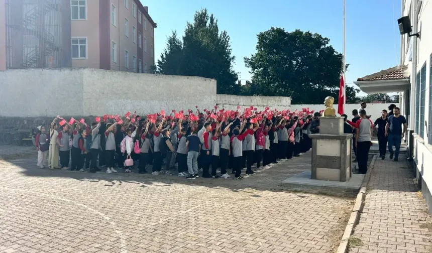 Tomarza’da yeni eğitim yılı heyecanı