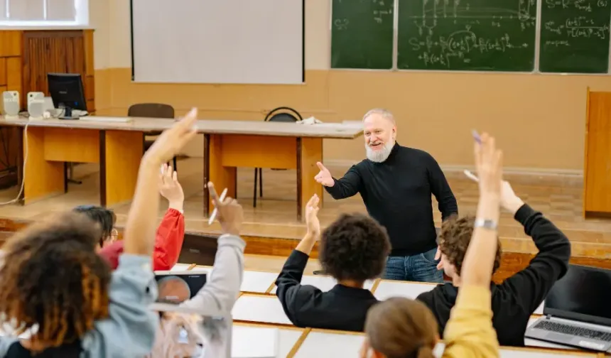 Üniversiteliler dikkat! 2 yıl sürecek program için başvurular başladı