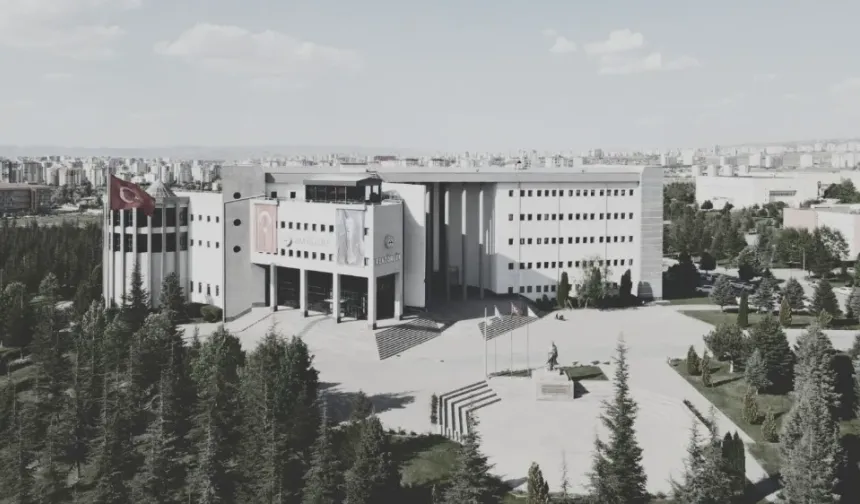 Erciyes Üniversitesi’ni üzen haber: Genç öğrenci hayatını kaybetti