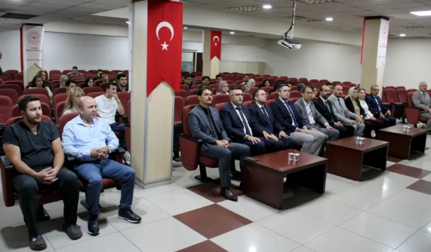 Kayseri Devlet Hastanesi’nde yeni hekimler için oryantasyon eğitimi başladı