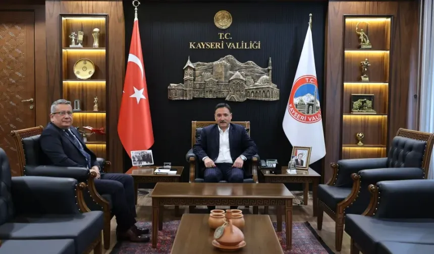 Kayseri’nin yeni Emniyet Müdürü geldi! İlk durağı Vali Çiçek oldu