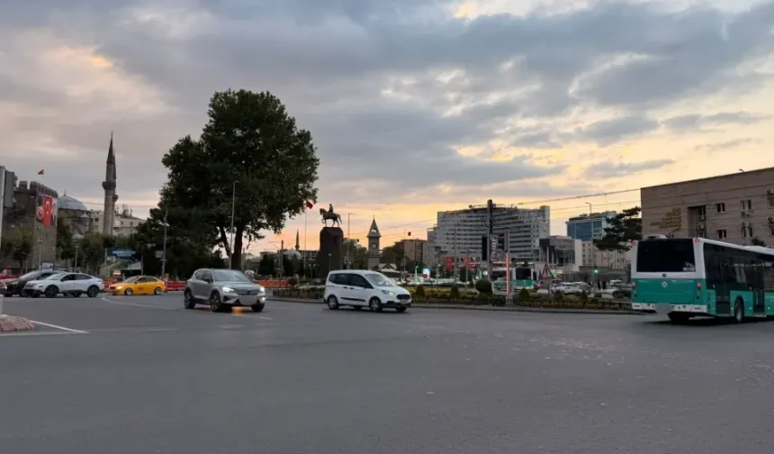 Benzine büyük zam mı geliyor? Kritik tarih belli oldu