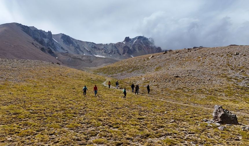 Erciyes’in eteklerinde dikkat çeken çalışma!
