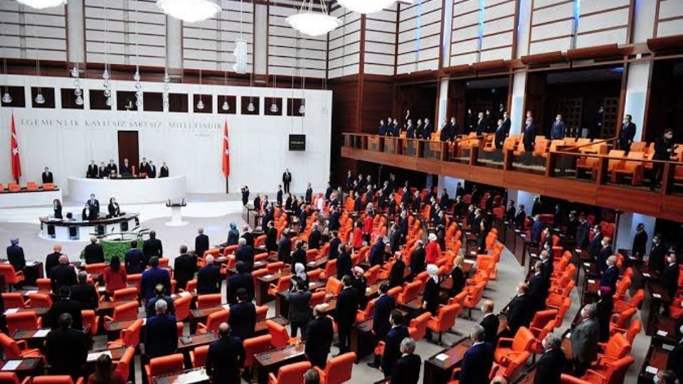 AK Parti Milletvekili TBMM’deki görevinden istifa etti