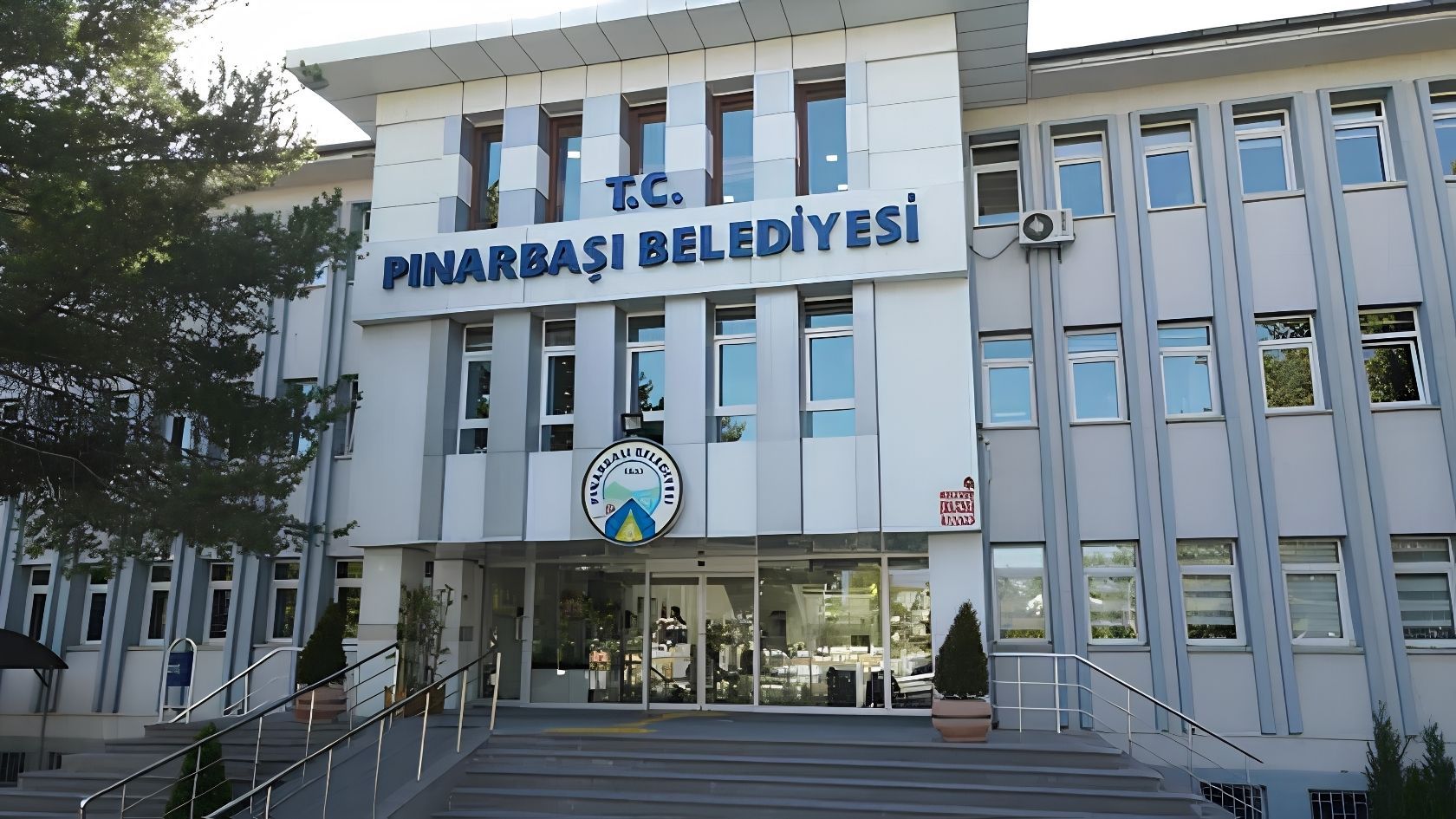Pınarbaşı’nda “olmayan müdürlük” krizi: Belediye videodaki iddialara tek tek yanıt verdi