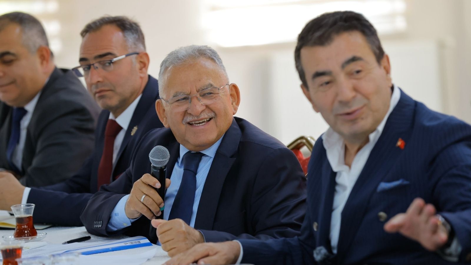 Bünyan’da 46 muhtar taleplerini iletti! Büyükkılıç hangi mesajı verdi?