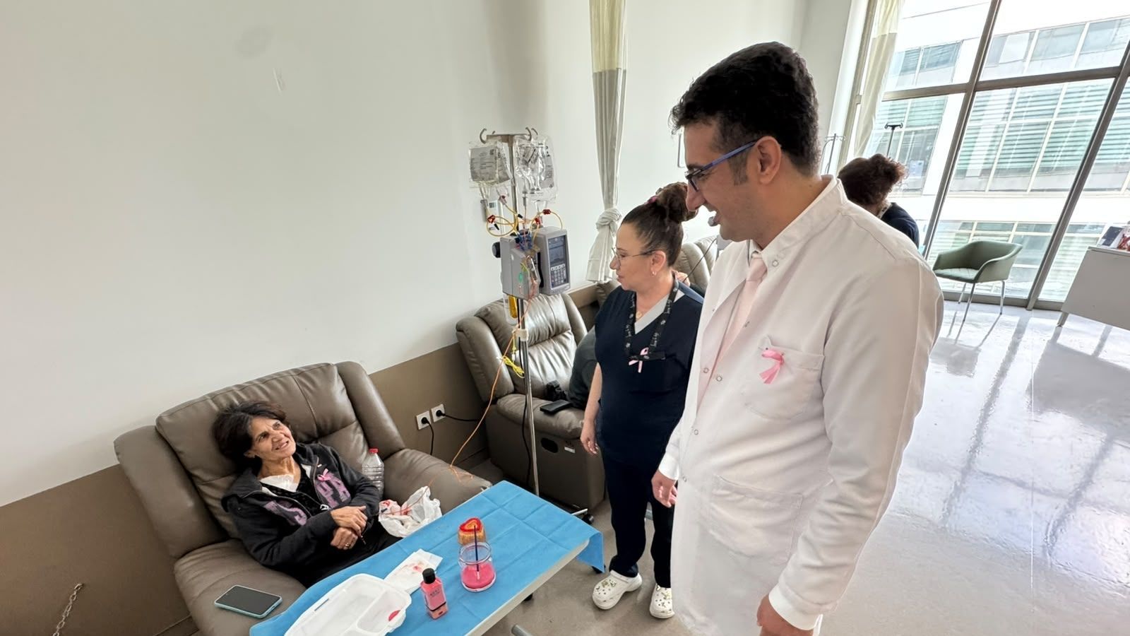 Meme kanserinde erken teşhis hayat kurtarıyor: Kayseri’de uzman doktordan uyarı