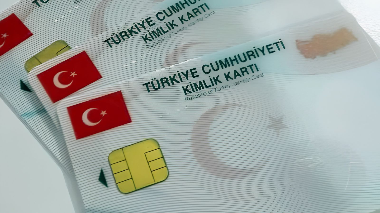 Çipli kimlik kartlarının süresi 2027'de dolmaya başlıyor: Yenileme nasıl yapılır, ücreti ne kadar?
