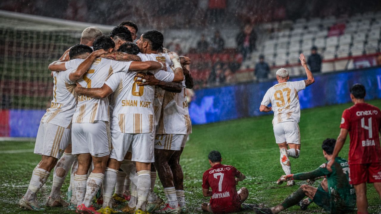 Kayserispor’dan Antalya’da gol şov! İlk yarıyı 3-0 önde kapattı