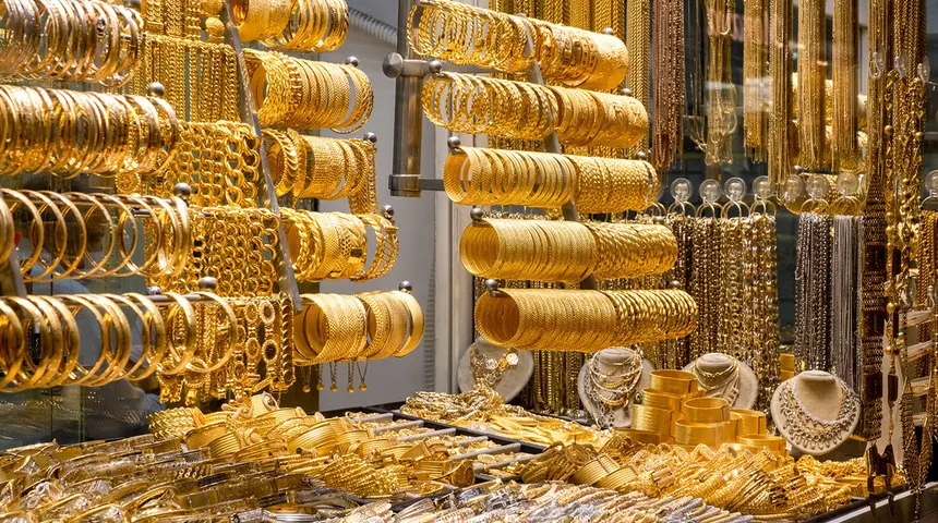 Altın fiyatları haftayı hangi seviyede kapattı? Gram ve çeyrek altın ne kadar oldu?
