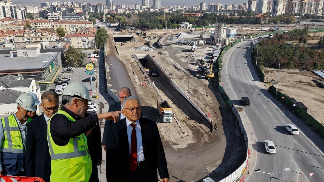 Başkan Büyükkılıç, Kartal Katlı Kavşağı’ndaki çalışmaları inceledi